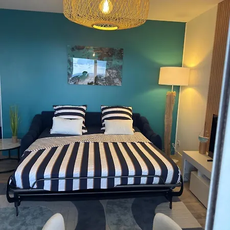 Bleu Corse, Entre Et Soleil