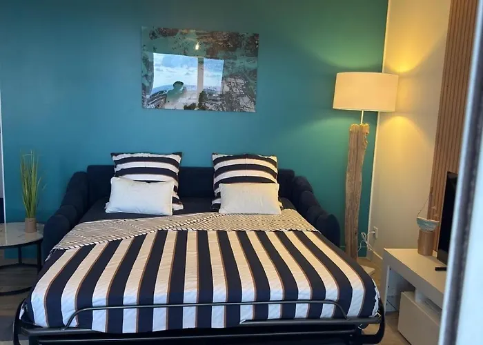 Bleu Corse, Entre Et Soleil